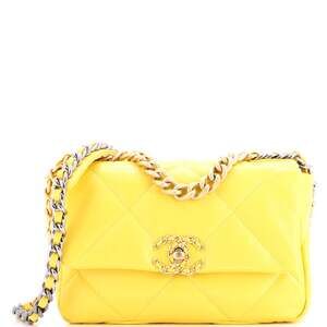 Chanel 19 Flap Bag Quilted Leather #211297C49B